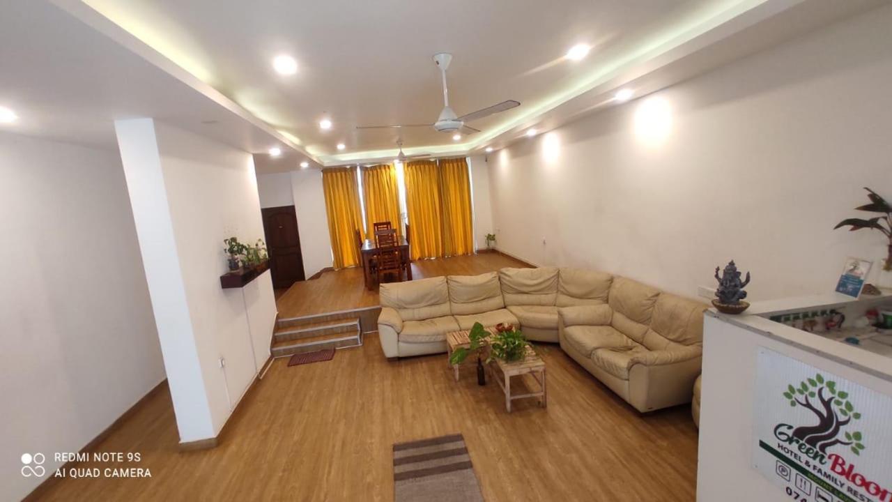 Green Bloom Dehiwala-Mount Lavinia Exterior foto